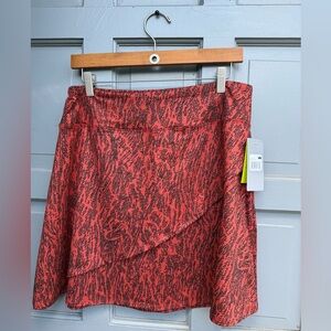 NWT Eddie Bauer Kacey‎ pull on skirt Cinnabar imprint  faux wrap stretchy size L